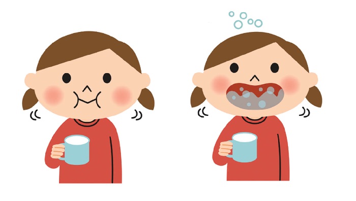 Súc miệng bằng nước muối giúp ức chế sự phát triển của vi khuẩn