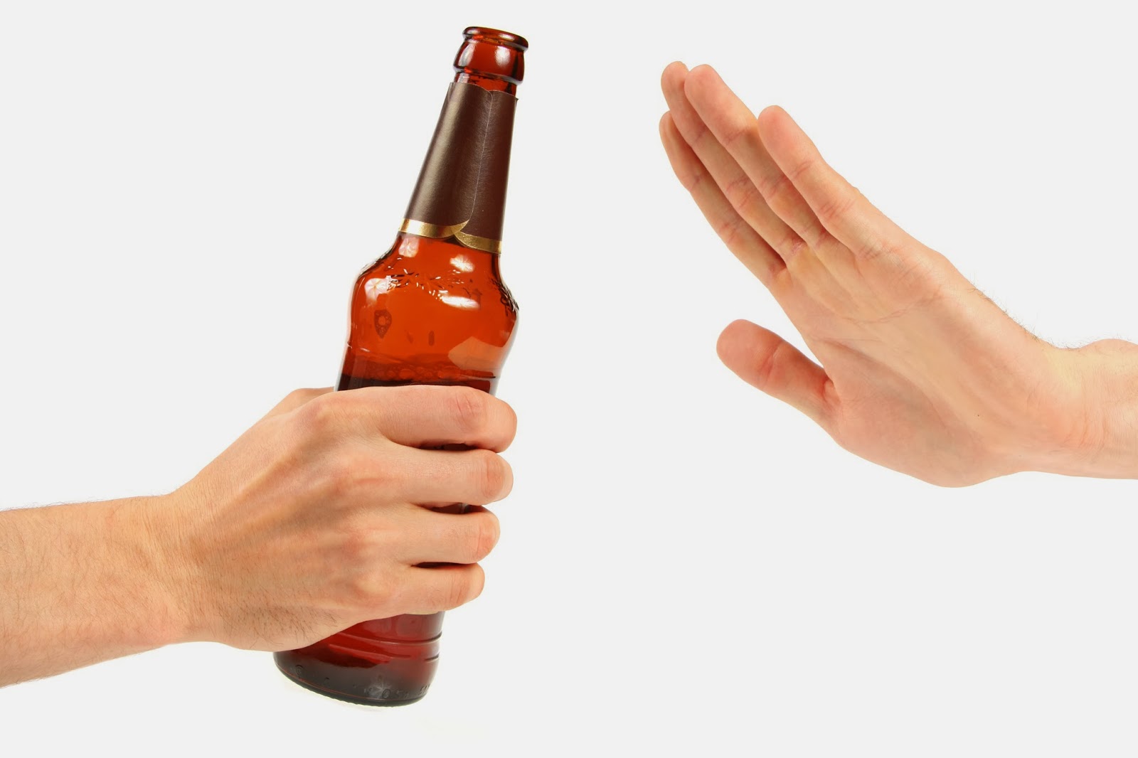 Biết từ chối rượu bia là bảo vệ dạ dày của bạn