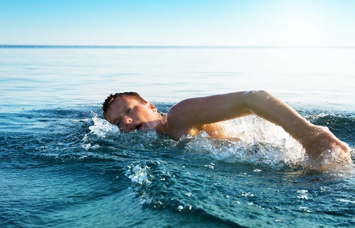Bơi lội làm giảm tích lũy Acid Uric ở các khớp