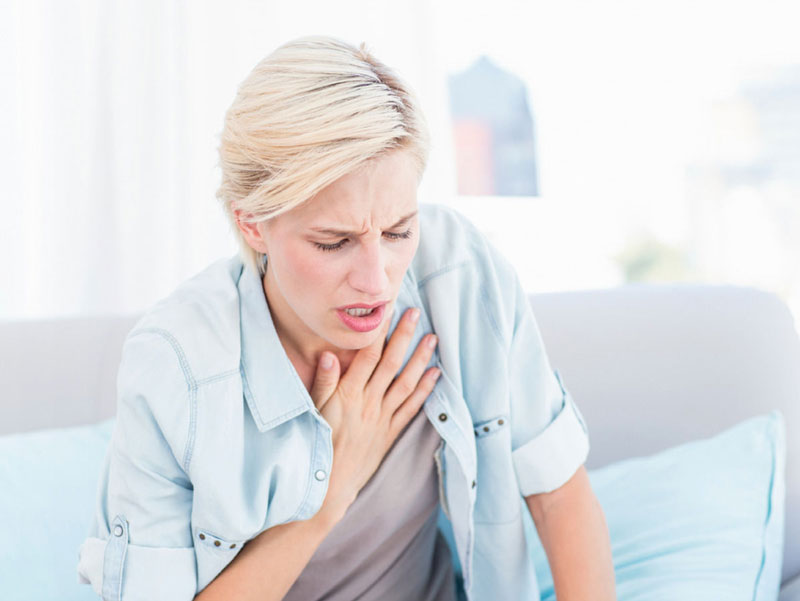 Khó thở là một trong những triệu chứng của bệnh hở van hai lá