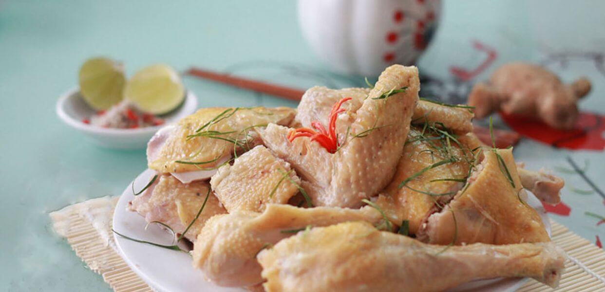Thịt gà luộc cải thiện tình trạng viêm