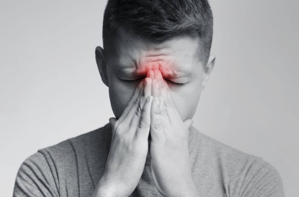 Viêm mũi dị ứng nên làm gì?